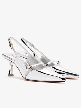 NWT Larroude Ines Pump in Silver - size 10